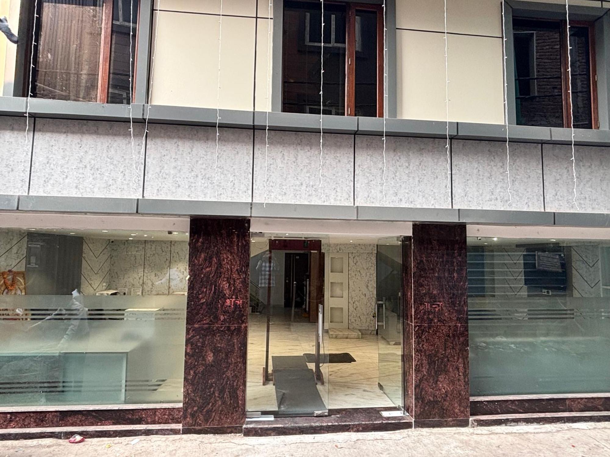 Hotel C G International 2 Minuit Walkable New Delhi Railway Station & Connaught Palace Nova Deli Exterior foto